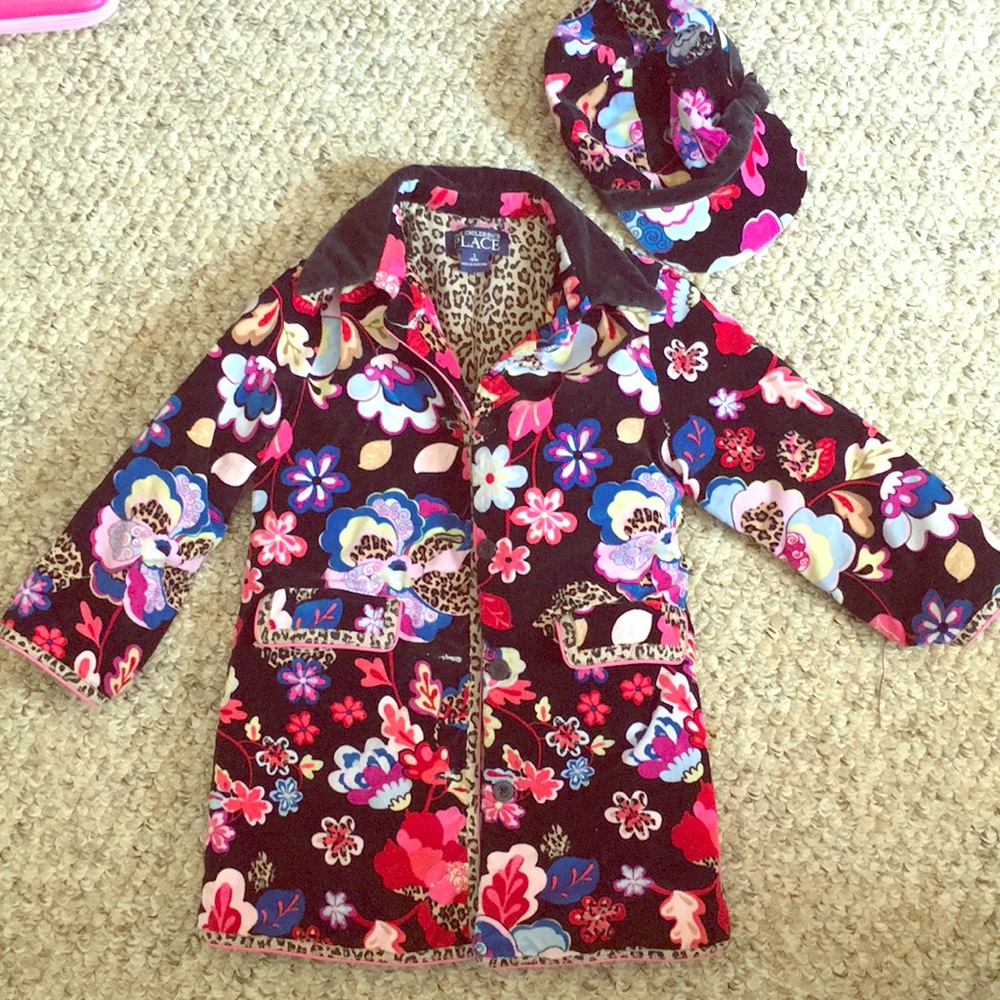 Coat match hat set velvet suede material 5/6 girl
